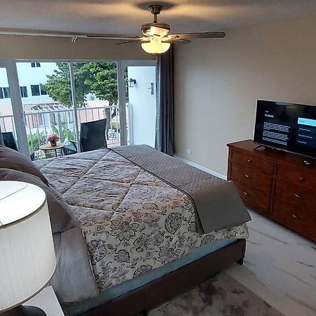 Nassau Harbour Cozy 2 Bedroom Condo Exterior photo